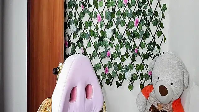 Snapshot of melani_ferraraa_ chatting on 11/01/25, 07:13 melani ferraraa online show from 11/01/25, 07:13