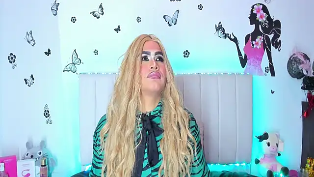 Snapshot of melani_ferraraa_ chatting on 03/03/26, 03:35 melani ferraraa online show from 03/03/26, 03:35