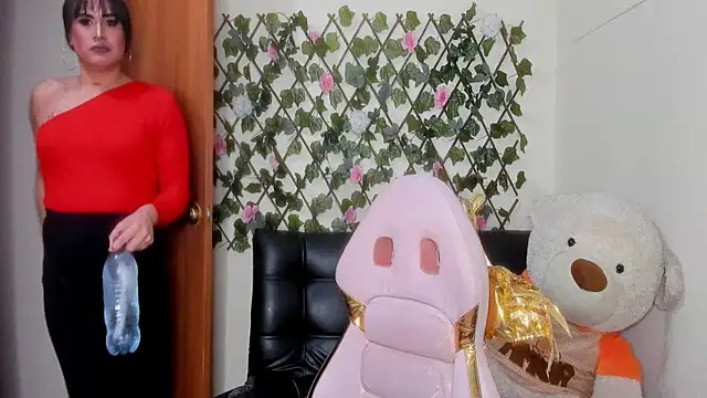 Snapshot of melani_ferraraa_ chatting on 11/28/25, 07:30 melani ferraraa online show from 11/28/25, 07:30