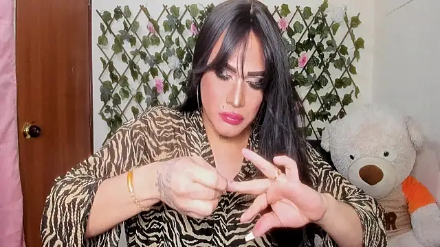 Snapshot of melani_ferraraa_ chatting on 11/30/25, 09:43 melani ferraraa online show from 11/30/25, 09:43