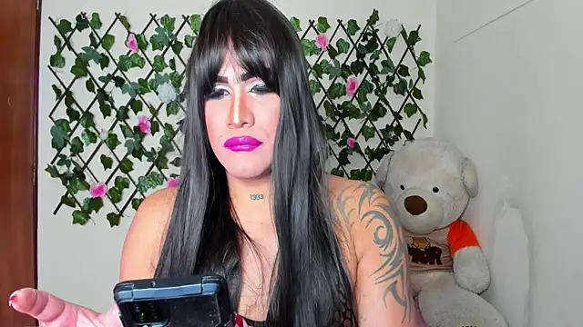 Snapshot of melani_ferraraa_ chatting on 11/05/25, 03:09 melani ferraraa online show from 11/05/25, 03:09