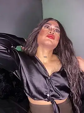 melani ferraraa  online show from 04/15/26, 04:18