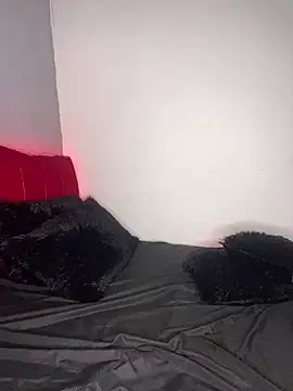 melani ferraraa  online show from 04/20/26, 05:32