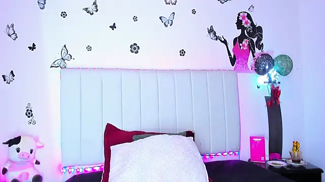 melani ferraraa  online show from 04/02/26, 03:46