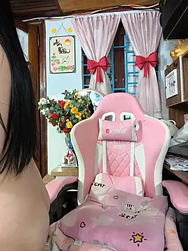 Snapshot of Okleotina9 chatting on 05/14/26, 04:59 Okleotina9 online show from 05/14/26, 04:59