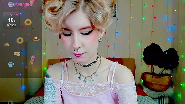 Angel Julles online show from 11/16/25, 12:37