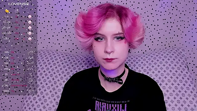 Angel Julles online show from 05/31/26, 06:09