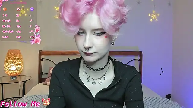 Angel Julles online show from 11/30/25, 01:06