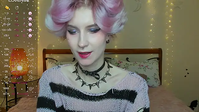 Angel Julles online show from 05/17/26, 03:34
