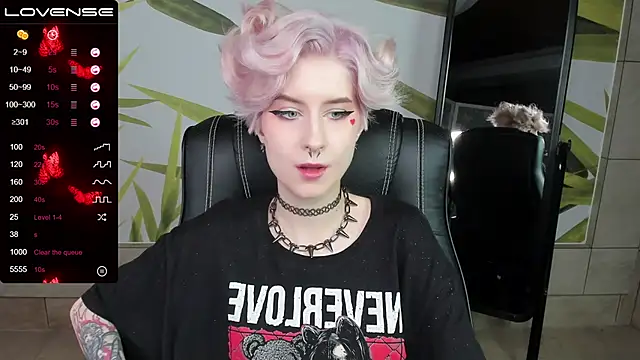 Angel Julles online show from 11/23/25, 02:38