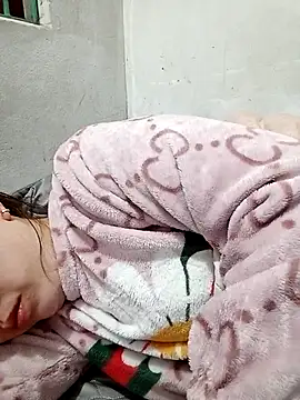 Snapshot of Elina_99 chatting on 03/04/26, 02:52 Elina 99 online show from 03/04/26, 02:52