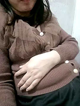 Snapshot of Elina_99 chatting on 11/01/25, 01:01 Elina 99 online show from 11/01/25, 01:01