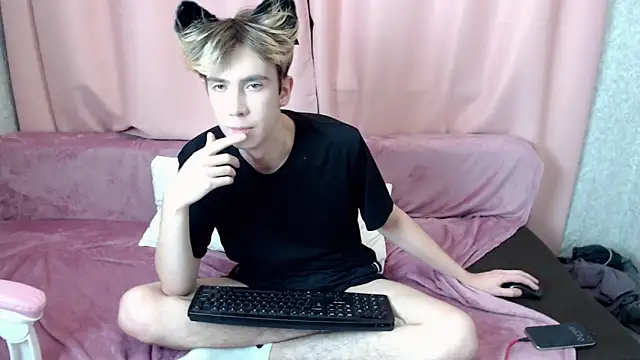 Harvey foster online show from 10/31/25, 08:49