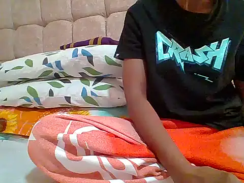 Petite baby5 online show from 04/08/26, 04:03