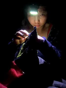 bi-bo123 online show from 11/21/25, 03:33