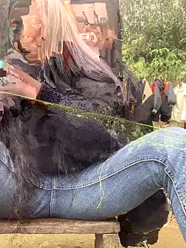 bi-bo123 online show from 02/04/26, 06:41