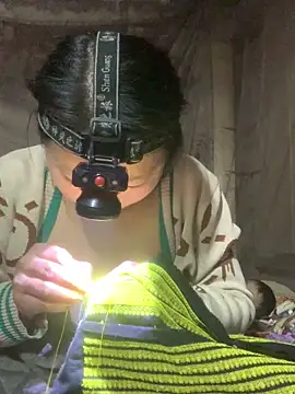 bi-bo123 online show from 12/03/25, 01:21