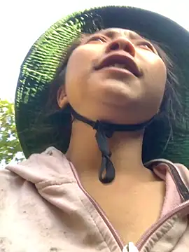 bi-bo123 online show from 11/25/25, 01:06