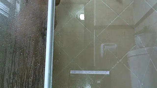 Snapshot of NewBeginnings8 chatting on 11/14/25, 05:55 NewBeginnings8 online show from 11/14/25, 05:55