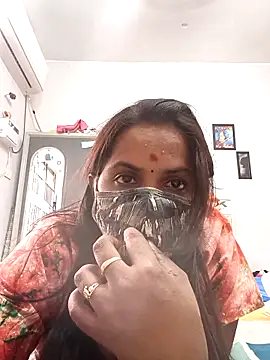 Cutie Rani online show from 10/31/25, 09:17