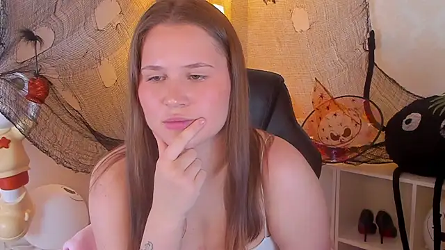 Snapshot of Tinky_kinky chatting on 11/04/25, 11:36 Tinky kinky online show from 11/04/25, 11:36