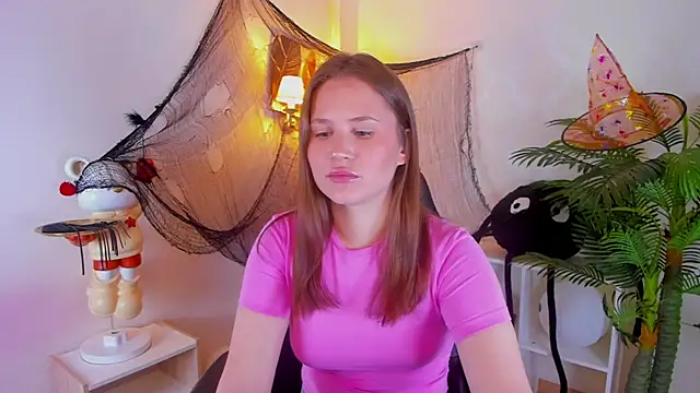 Snapshot of Tinky_kinky chatting on 11/07/25, 11:26 Tinky kinky online show from 11/07/25, 11:26