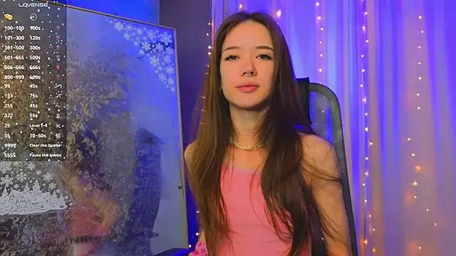 tinyanie online show from 12/18/25, 06:07