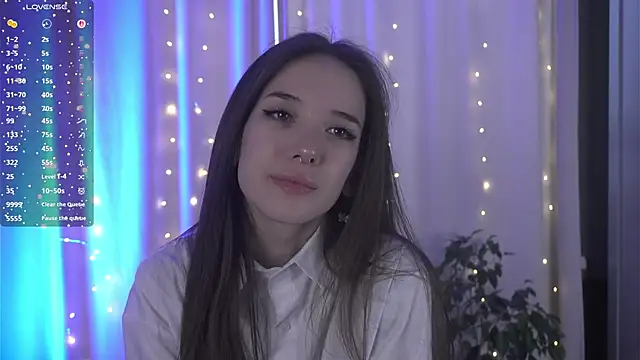 tinyanie online show from 01/12/26, 06:31