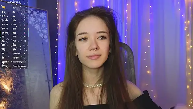 tinyanie online show from 12/19/25, 06:05