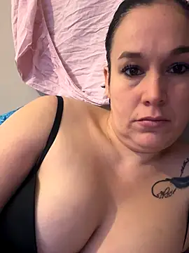 Girlysensuelle online show from 11/17/25, 08:40