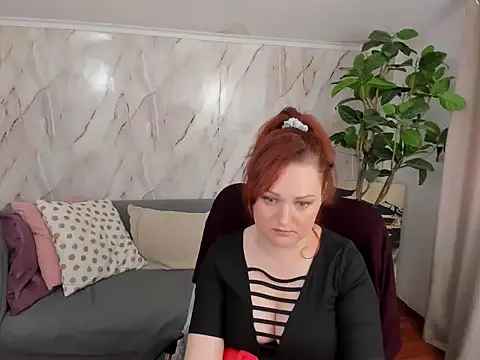 OhLadyPlease online show from 11/03/25, 07:57