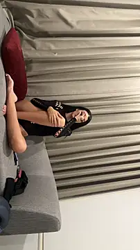 Snapshot of younglyx chatting on 10/30/25, 03:09 younglyx online show from 10/30/25, 03:09