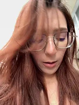 LilluKatten online show from 12/04/25, 09:30