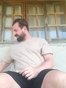 rooliv1 online show from 11/16/25, 10:42