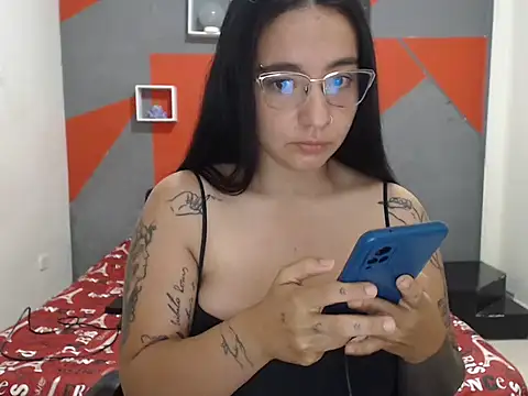 Girlbigtits online show from 02/26/26, 12:05