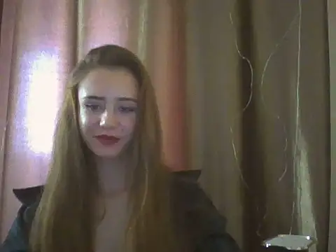 MyLittle Flame online show from 04/18/26, 12:07