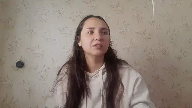 VoulezVous Angel online show from 04/12/26, 05:00