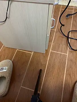 Snapshot of a-668899 chatting on 10/31/25, 09:39 a-668899 online show from 10/31/25, 09:39