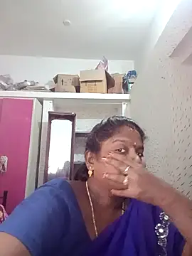 suganthi143 online show from 11/28/25, 02:39