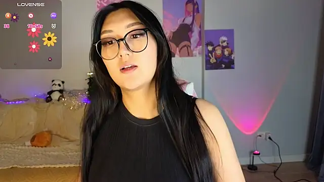 Snapshot of Yunamini chatting on 12/18/25, 01:59 Yunamini online show from 12/18/25, 01:59