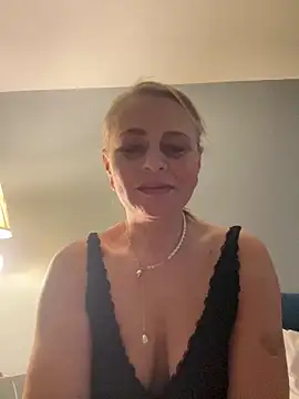 ToriLove777 online show from 11/15/25, 08:13