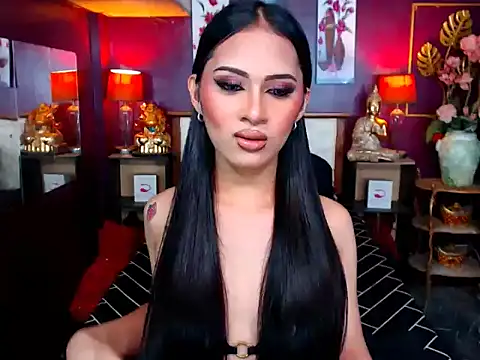 Plastique PATRICIA online show from 03/24/26, 08:36