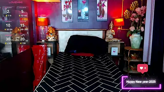 Snapshot of Plastique_PATRICIA chatting on 02/13/26, 03:28 Plastique PATRICIA online show from 02/13/26, 03:28