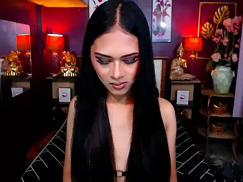 Plastique PATRICIA online show from 04/09/26, 07:58