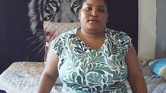 Snapshot of MassiveBoobsxxxx chatting on 02/07/26, 11:51 MassiveBoobsxxxx online show from 02/07/26, 11:51