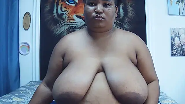 Snapshot of MassiveBoobsxxxx chatting on 02/19/26, 08:44 MassiveBoobsxxxx online show from 02/19/26, 08:44