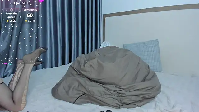 YunaBlossomy online show from 02/09/26, 10:24