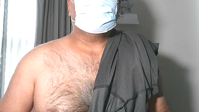 SUN-MON-69 online show from 11/11/25, 04:02