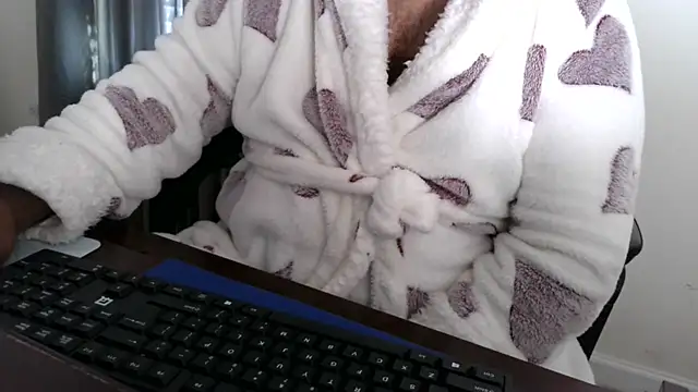 SUN-MON-69 online show from 02/06/26, 08:49