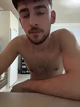 yasinesra757  online show from 03/04/26, 10:17